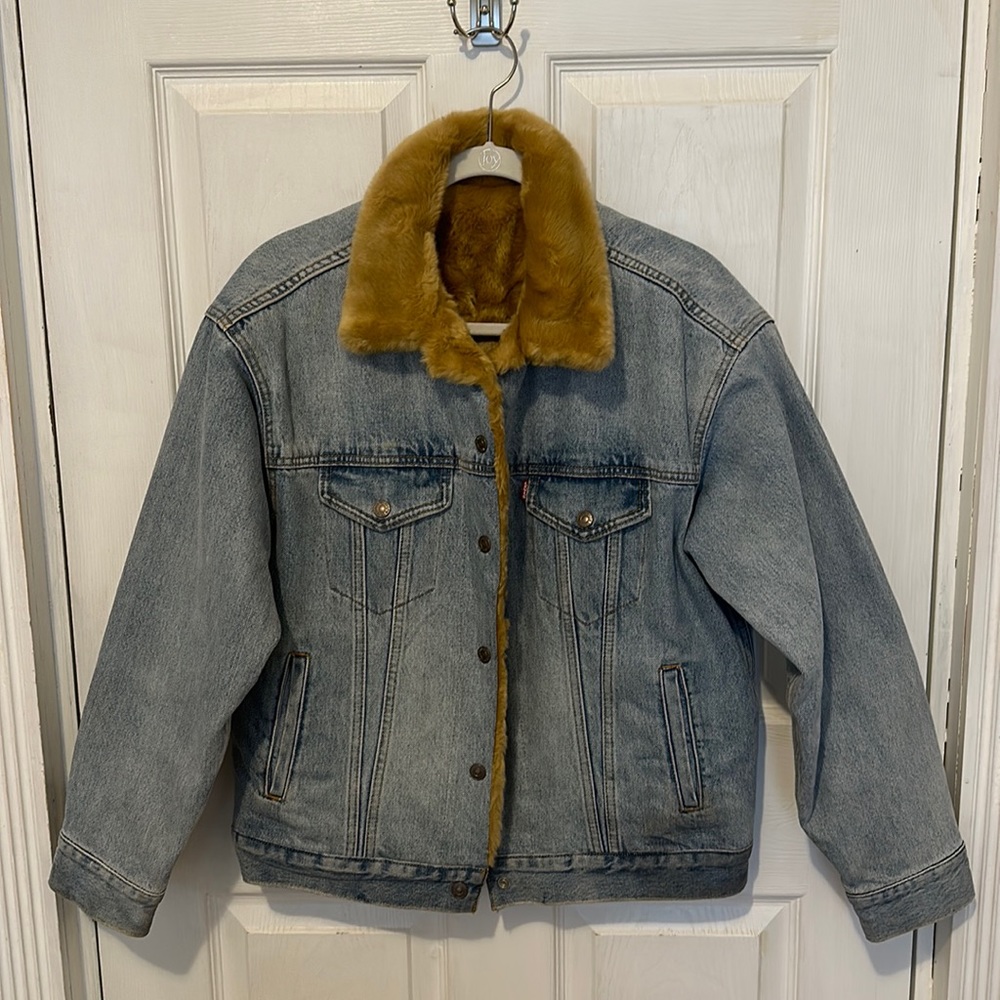 Levi’s Oversized Faux Fur Lined Denim Jacket